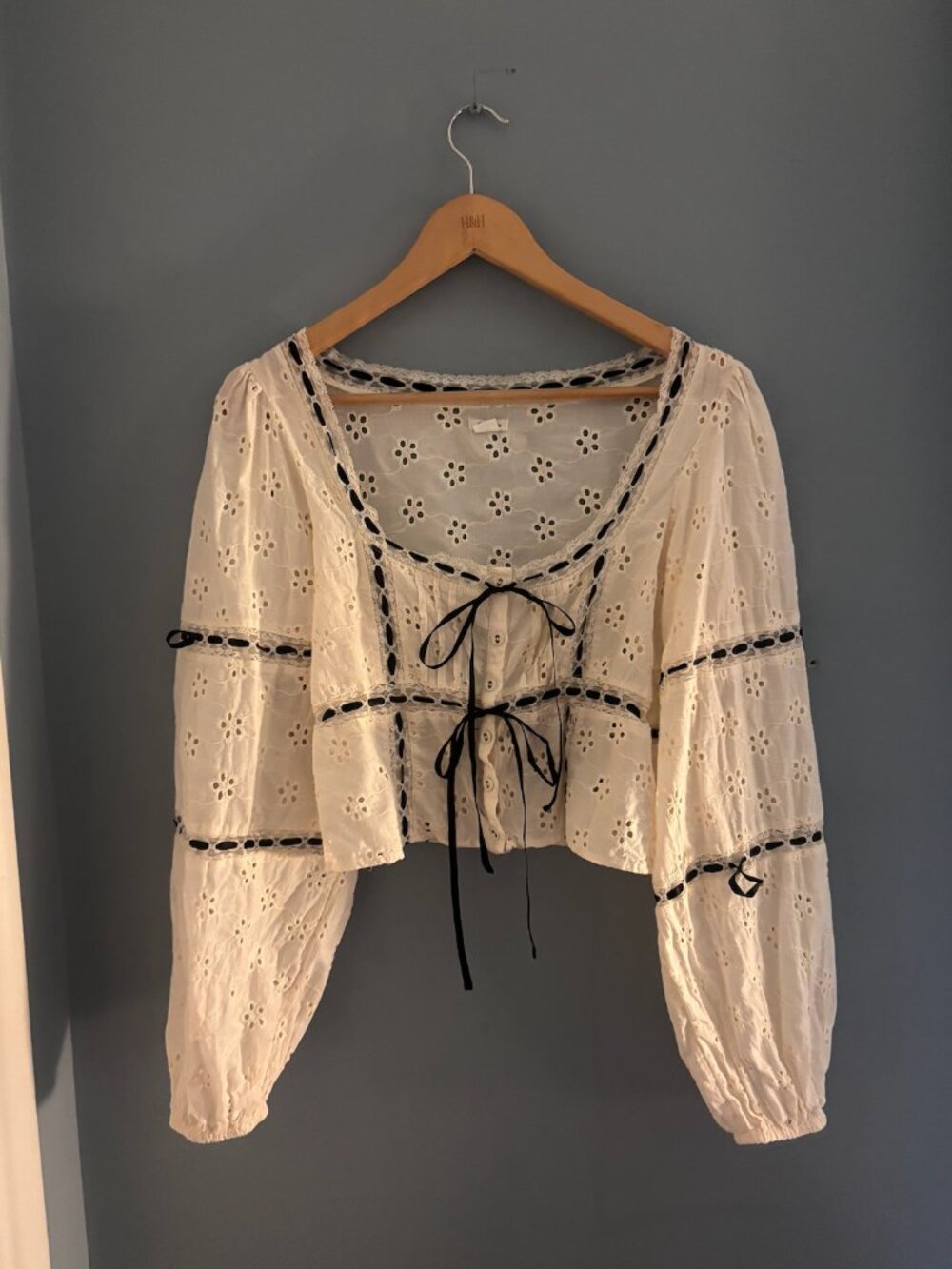 Urban Outfitters Kimchi Blue Puff Long Sleeve White